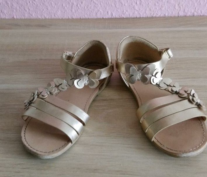 H&M | Sandalen Gold | Gr. 31 in Hoyerswerda