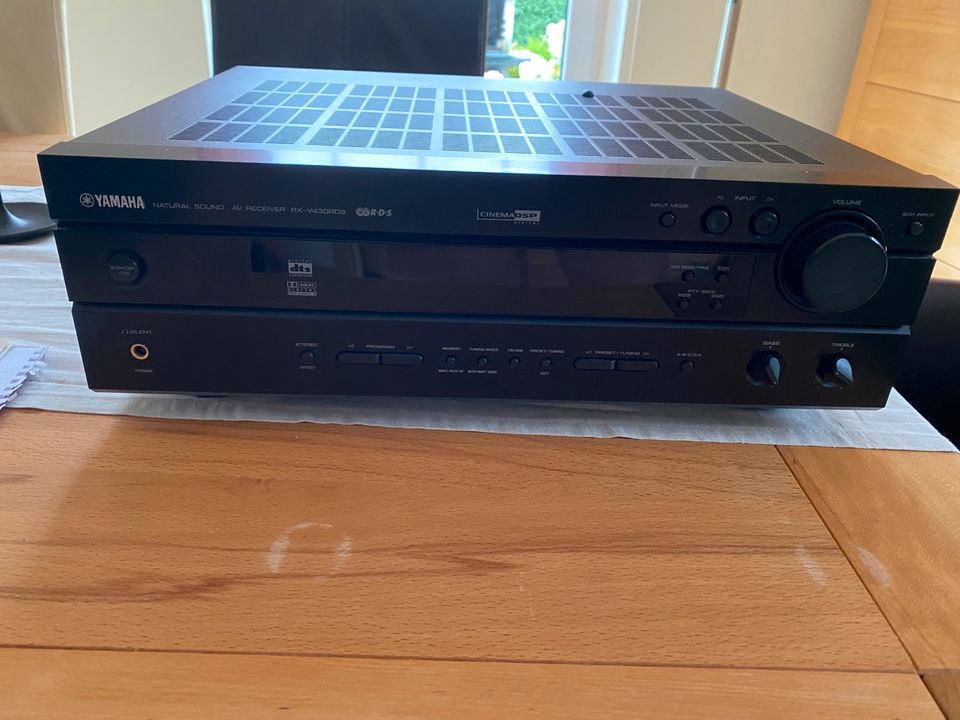 Yamaha AV Receiver RX-V430RDS in Lemgo