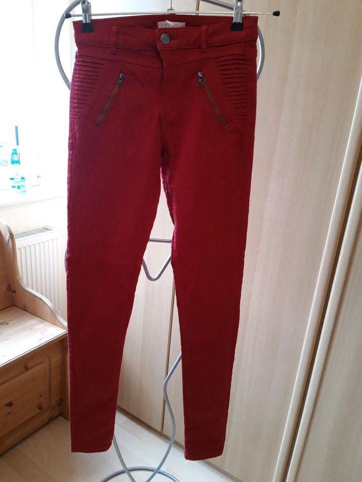 Esprit Skinny Jeans,34,neu,kaminrot,Reißverschlüsse Hingucker in Meppen