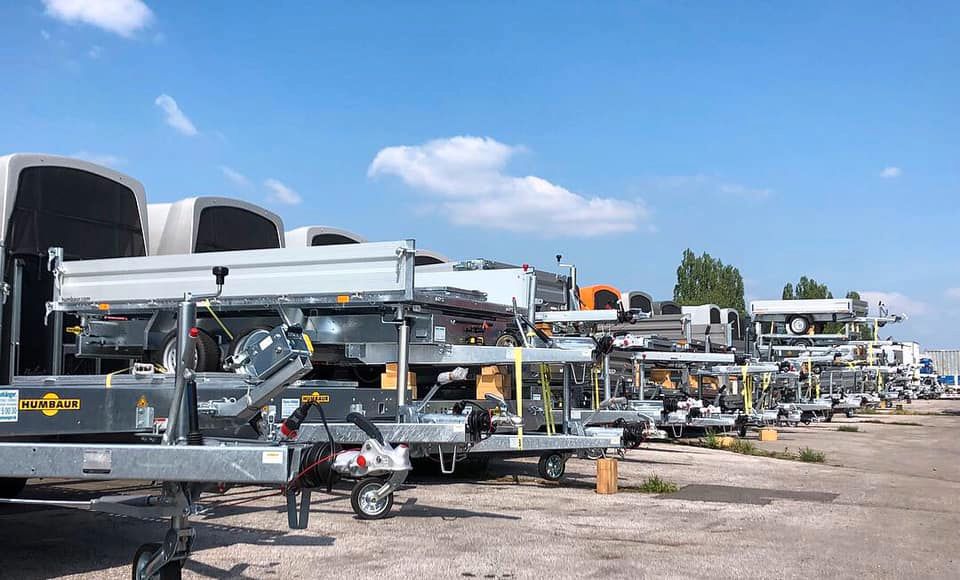 Steinsberger 3-Pferdeanhänger ALUBODEN 3,5t große Sattelkammer in Gevelsberg