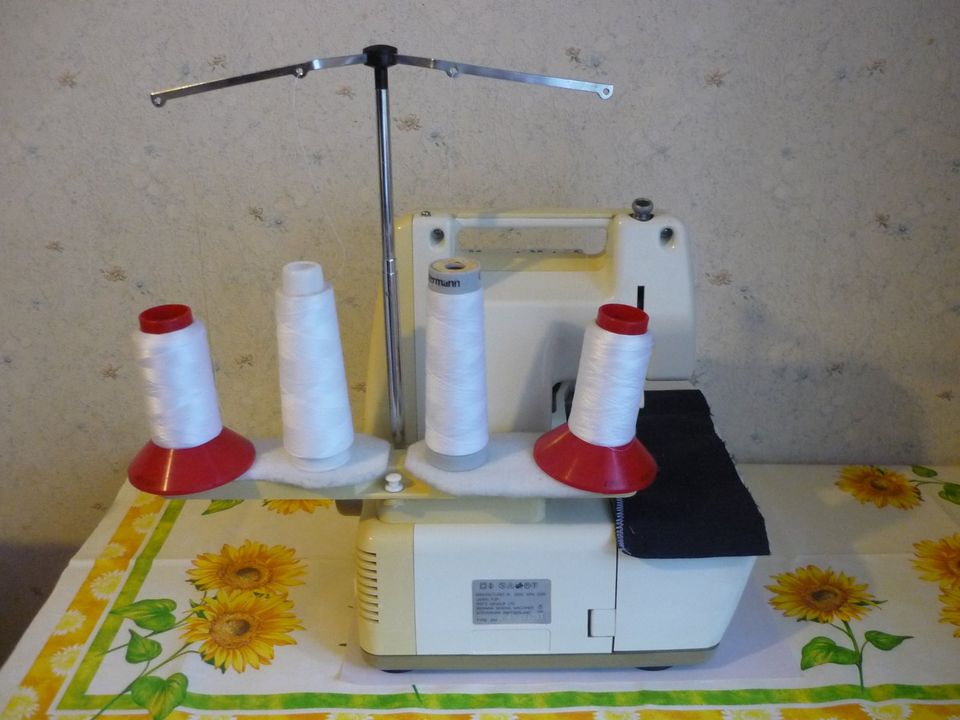 Nochmal reduziert! Overlock Nähmaschine Bernette 234 von Bernina in Miltenberg