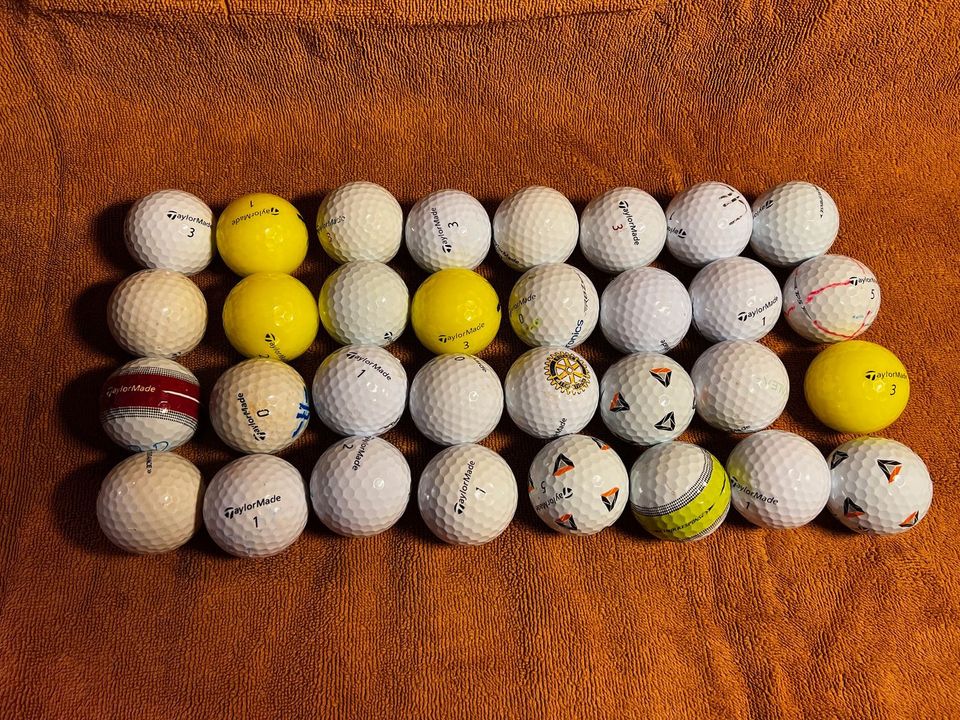 32 Golfbälle TaylorMade (TP5, Distance, Burner, etc.) in Germering