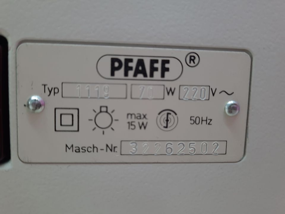 Nähmaschine PFAFF 1119 TIPMATIC LEDERNÄHMASCHINE SEHR ROBUST TOP in Bielefeld