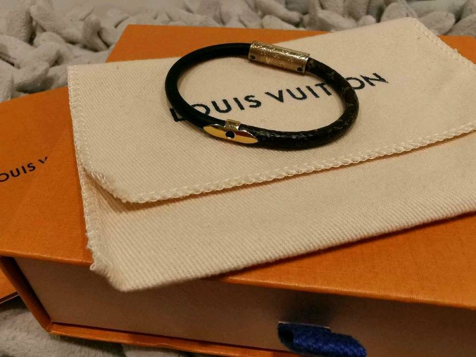 LOUIS VUITTON bracelet daily Confidential M6431E｜Product Code