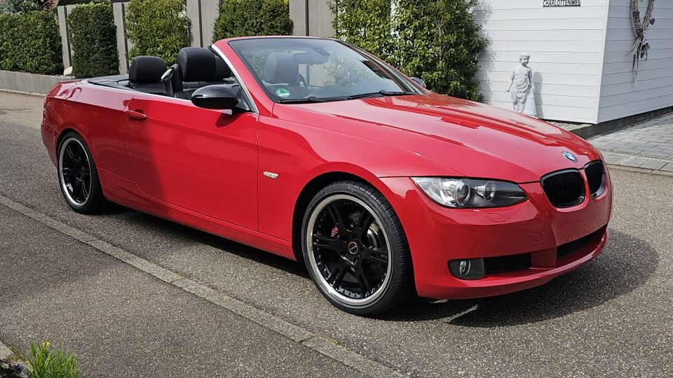 BMW 325i Cabrio A E93 272 PS Navi Sportsitze in Deizisau 