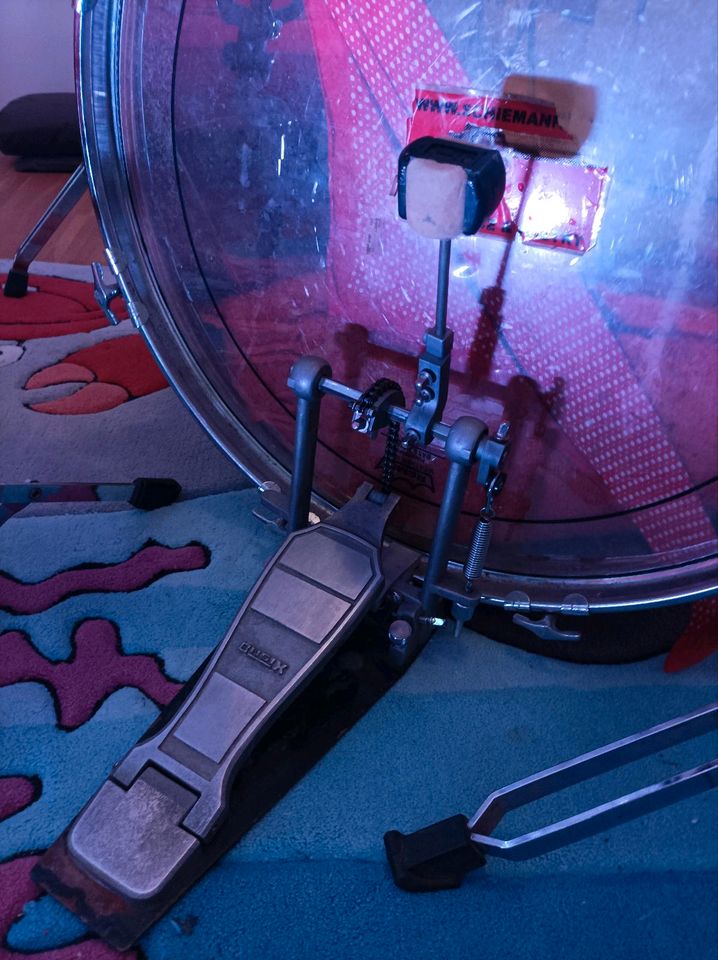 Schlagzeug Snare Bass drum Hi-Hat Ride Crash Becken in Weimar