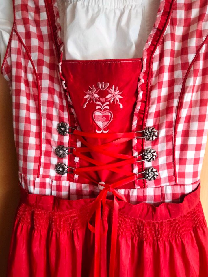 Schickes Dirndl in Horstmar