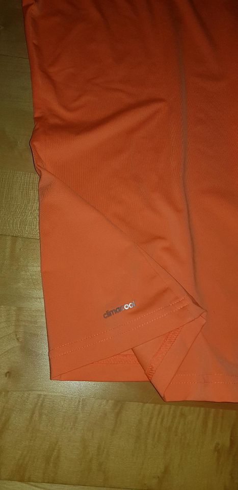 Adidas T-Shirt Sportshirt S 34 36 orange wie Neu in Reiskirchen