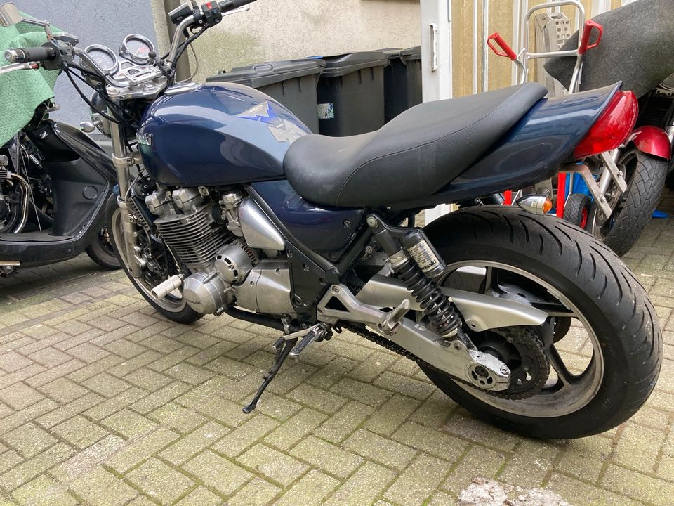 Kawasaki Zephyr 1100 aus 8-1994 läuft und fährt TÜV 5-2024 in Bochum