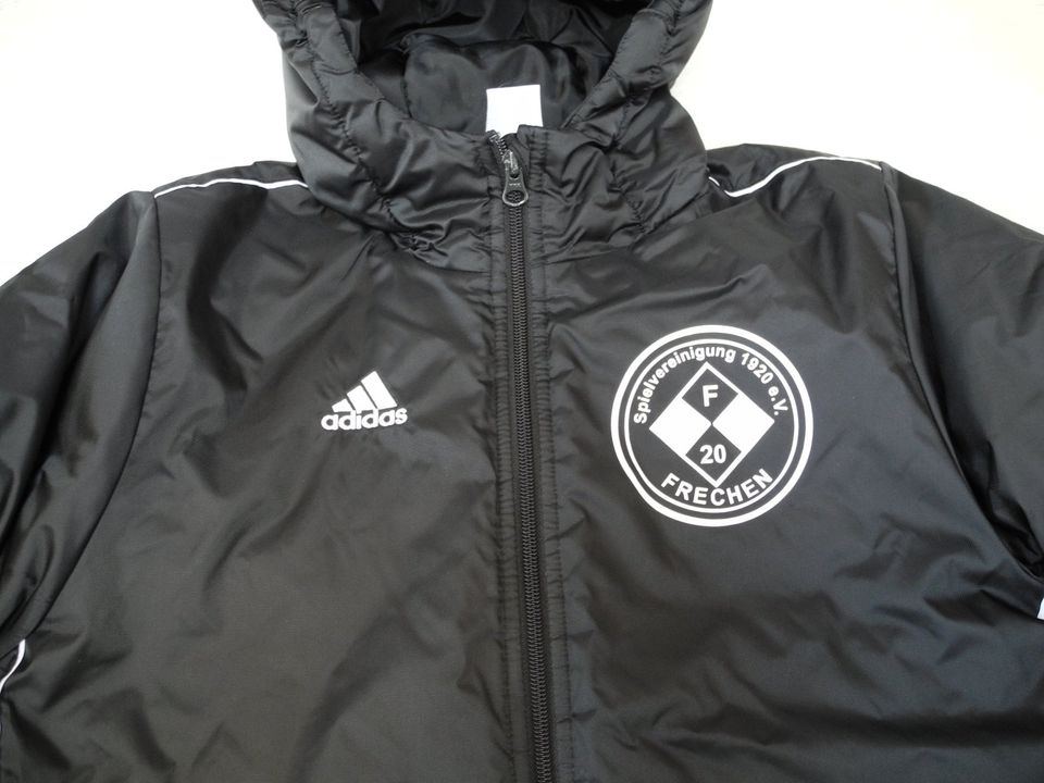 Jacke Parka Winterjacke Adidas Gr. 152 in Frechen