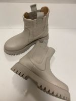 Ara Chelsea Boots High Soft Stiefeletten grau/beige 38 München - Ramersdorf-Perlach Vorschau