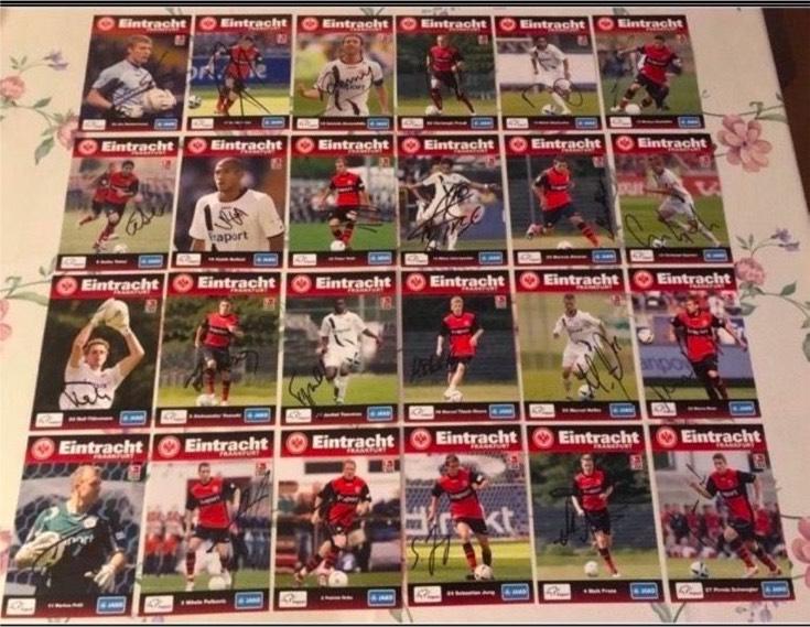 24 Autogrammkarten Eintracht Frankfurt 09/10 original signiert in Flörsheim am Main