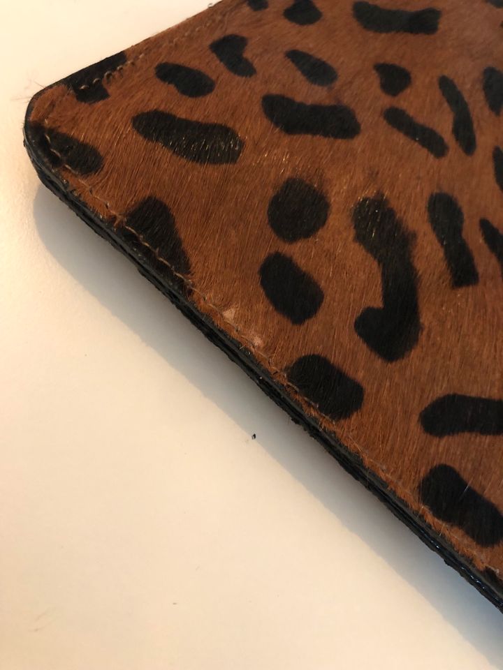 ipad Tasche Cover Hülle Kuhfell Leopardprint in Hannover