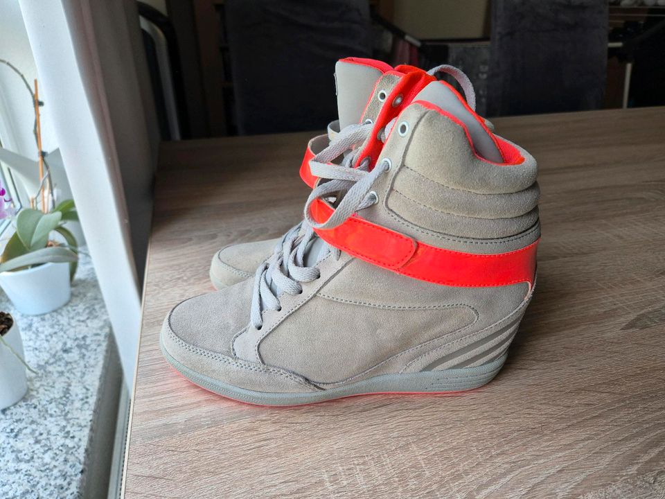 Adidas Wedges grau/pink Größe 38 Neu! in Duisburg