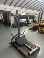 Body Solid Kniebeugemaschine Wadenpresse Beinpresse Nordrhein-Westfalen - Solingen Vorschau