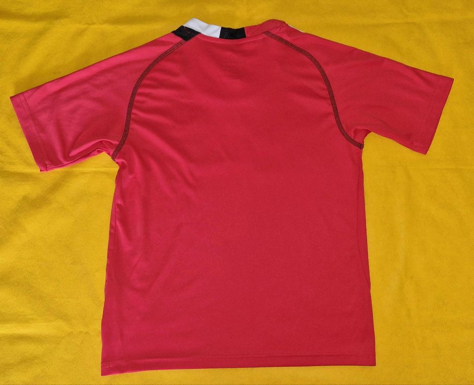 Schlichtes, rotes Adidas Trikot in Größe 140 für 10/11 Jahre in München