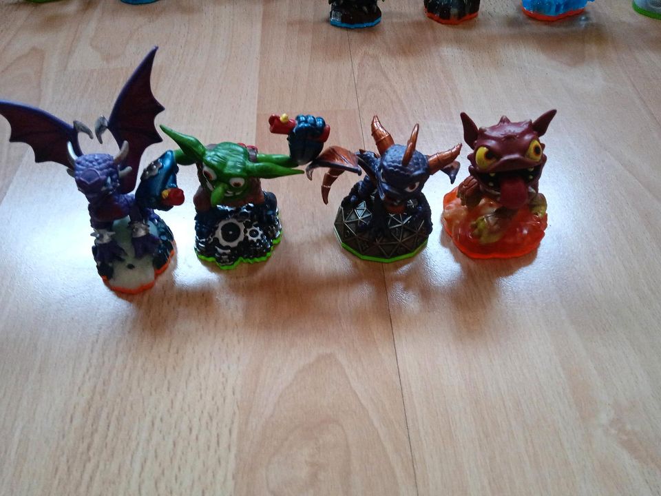 Skylanders Imaginators PS 4 Spiel + Figuren in Durmersheim