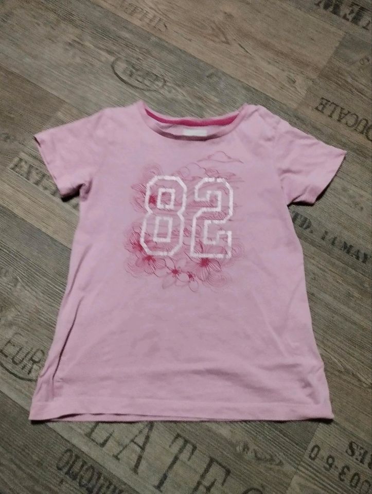 T-Shirt H&M 128 Mädchen in Wartenberg