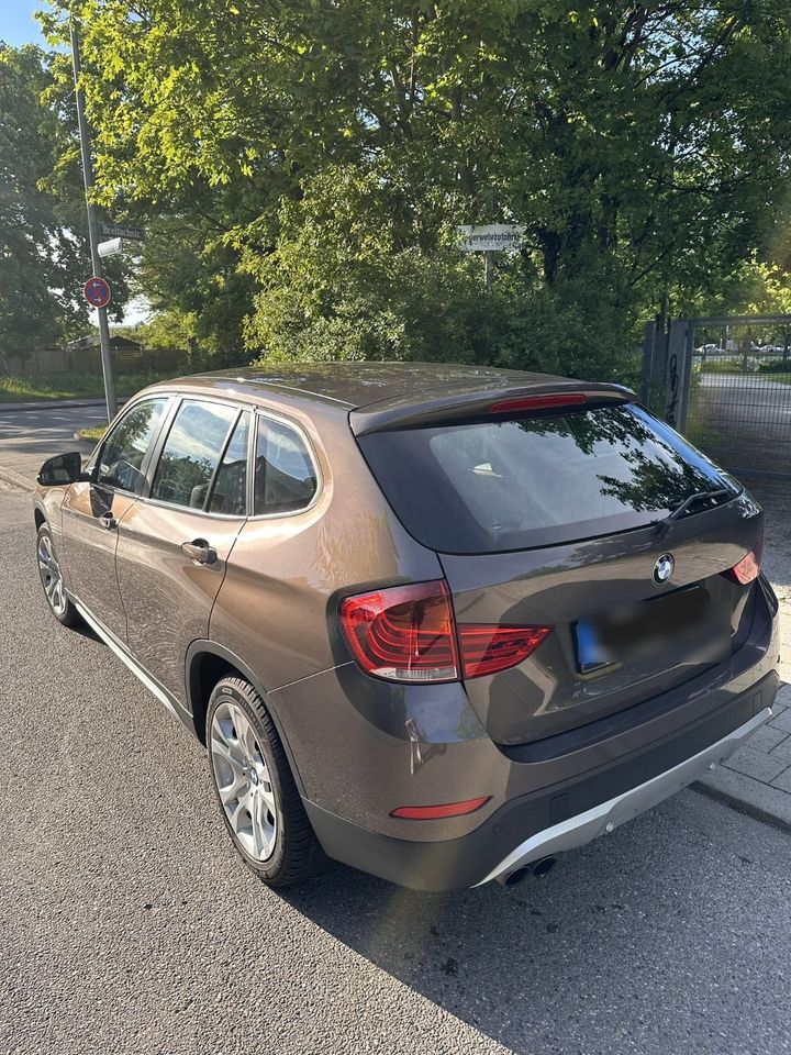 BMW X1 sDrive20i Aut. xLine in München