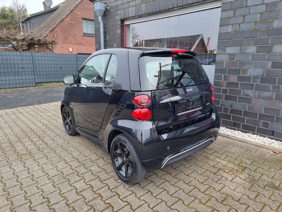 Smart ForTwo fortwo coupe Micro Hybrid Drive in Voerde (Niederrhein)