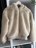 Nike Felljacke Nordrhein-Westfalen - Hamm Vorschau