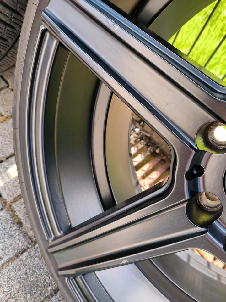 MBdesign KV1 8,5x19 ET45 5x112 235/35 Vredestein VW Audi Seat in Wachtberg
