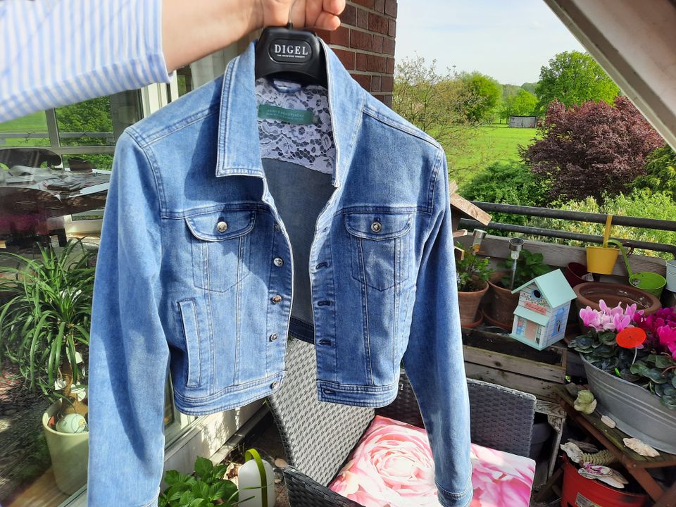 Braut Jeansjacke, kurz mit Spitze in blau. Anni's Brautjacke 3 XL in Hamm