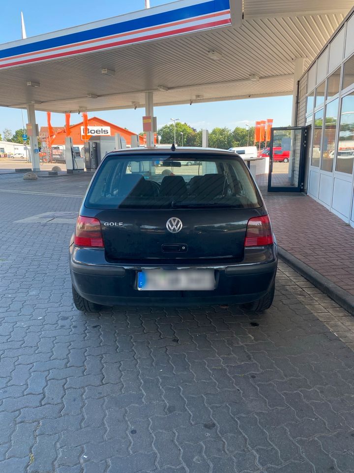 Golf 4 2.0 Benzin in Hildesheim