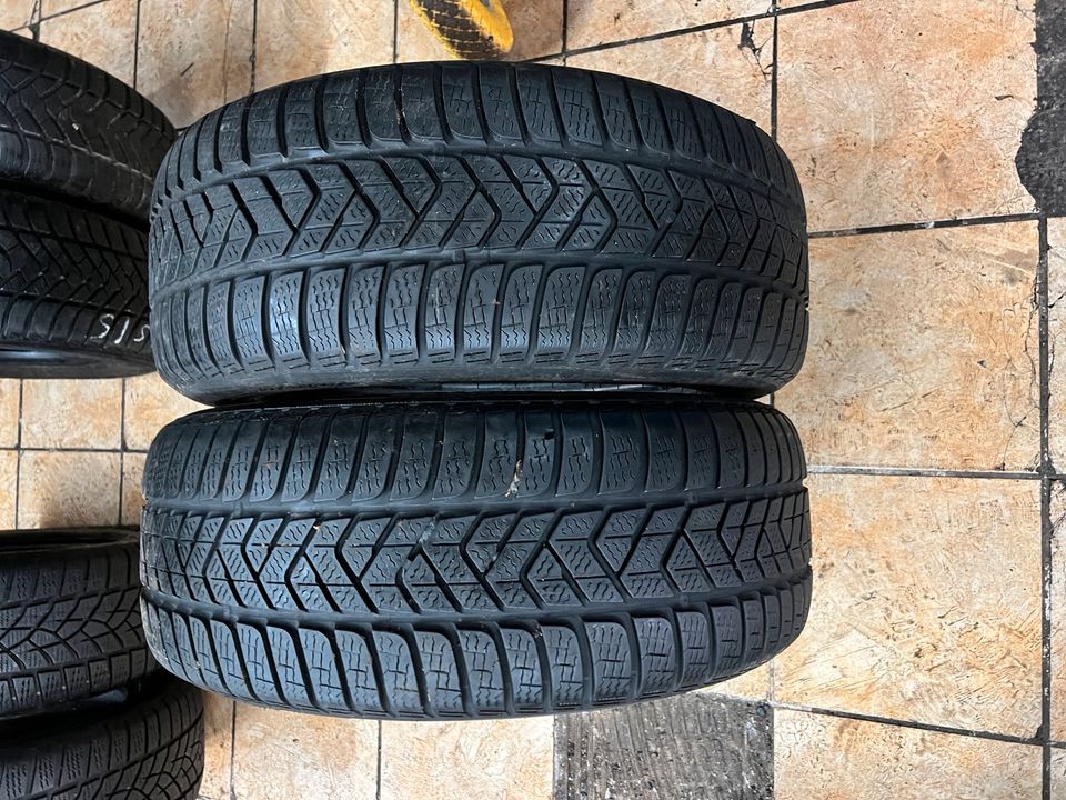 225/55R/16 99H Pirelli Sottozero 3 Winterreifen in Aschaffenburg