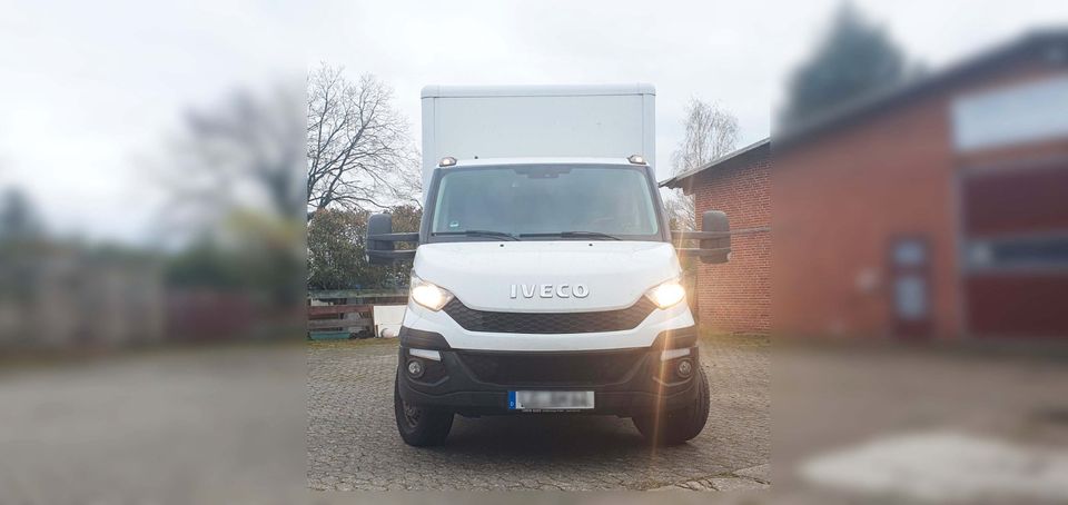 Transporter Iveco Daily Kofferau Ladebordwand in Bleckede