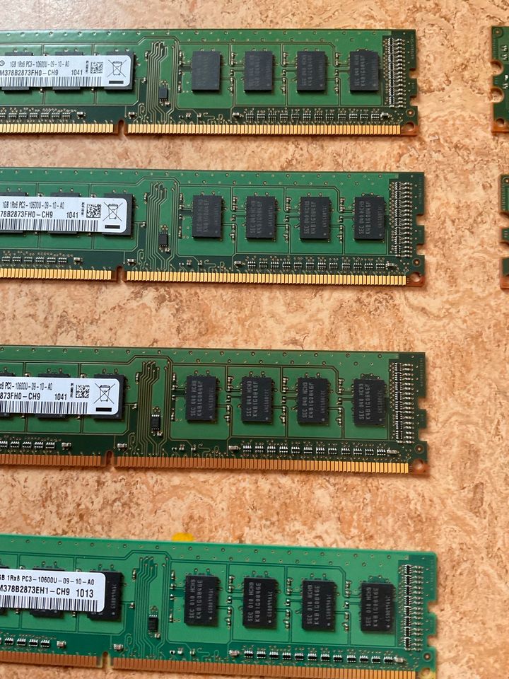 8X Samsung 1GB  Arbeitsspeicher DDR3 - RAM in Berlin