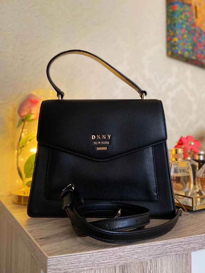 NEU | DKNY Whitney Satchel Leather Bag Tasche Black/Gold in Berlin