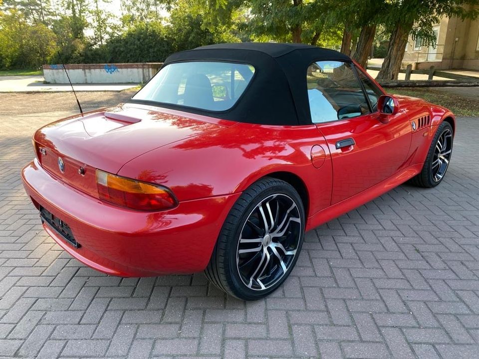 Z3 Roadster 1.9 - 140PS Leder super gepflegt 1.Hand wie neu in Merseburg