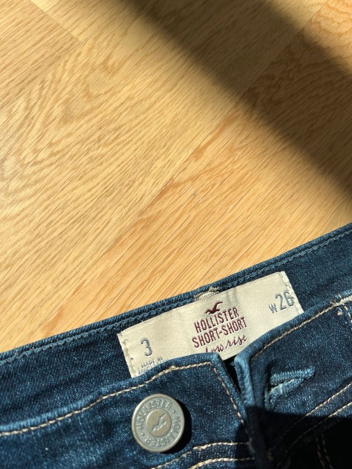 Jeans Shorts, Hotpant, Hollister, Low Waist, 3, W26 in Wolfsburg