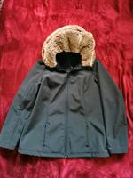 Schwarze Softshell Jacke mit Kunstfellkragen Nordrhein-Westfalen - Ruppichteroth Vorschau
