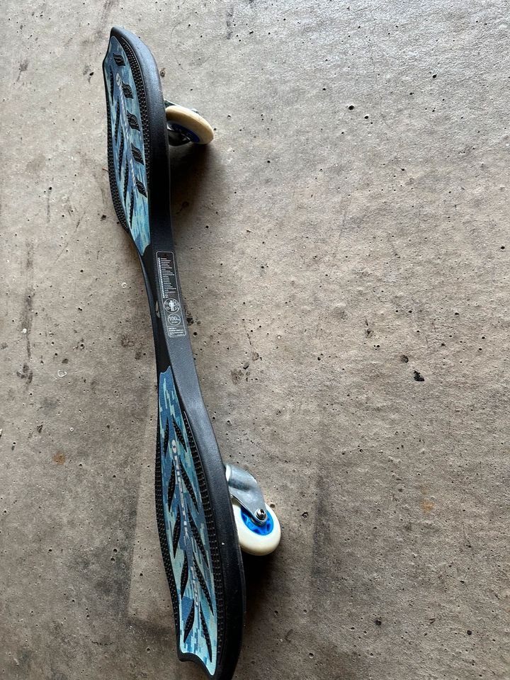 Razor RipStik Air Pro Waveboard - schwarz oder blau in Osterode am Harz