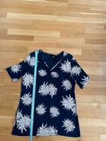 T-Shirt v. s.Oliver Black Label Gr. 40/42 dunkelblau + Blumen Niedersachsen - Uslar Vorschau