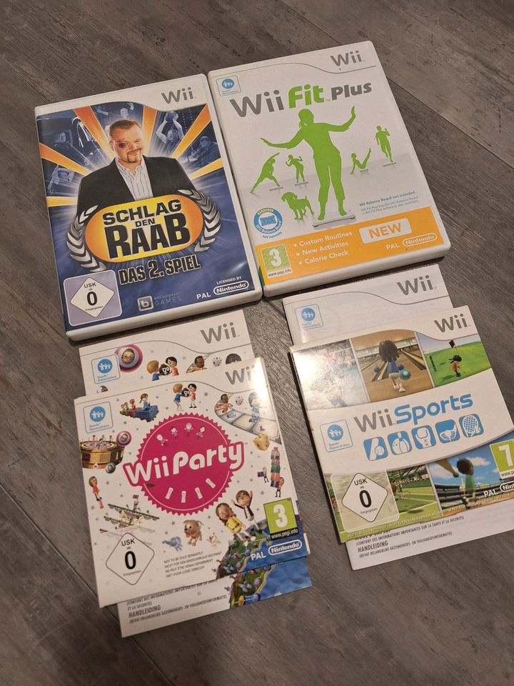 Wii Family Edition mit Balance Board und weiterem Zubehör in Rülzheim