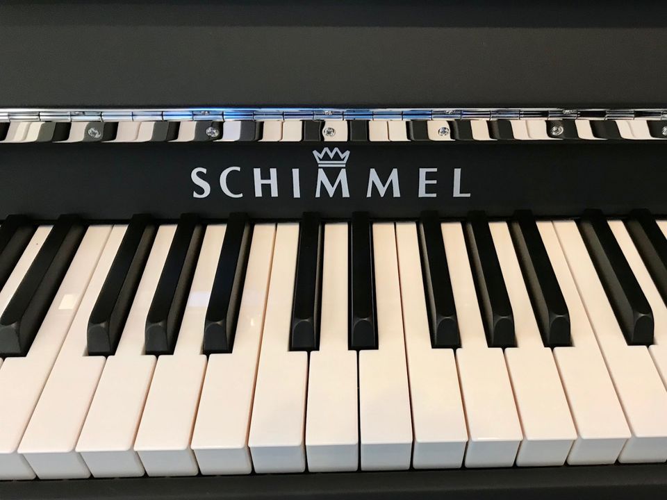 Grotrian-Steinweg-Klavier GS-113 in Eiche hell in Verden