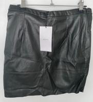Leder Rock  gr M neu  von Bershka Nordrhein-Westfalen - Niederkassel Vorschau