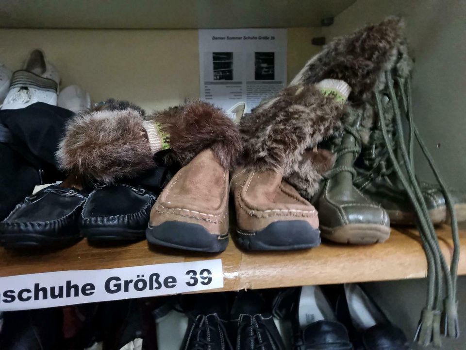 Damen  Schuhe Größe 36 bis 41 - pro Paar 10€ in Frohburg