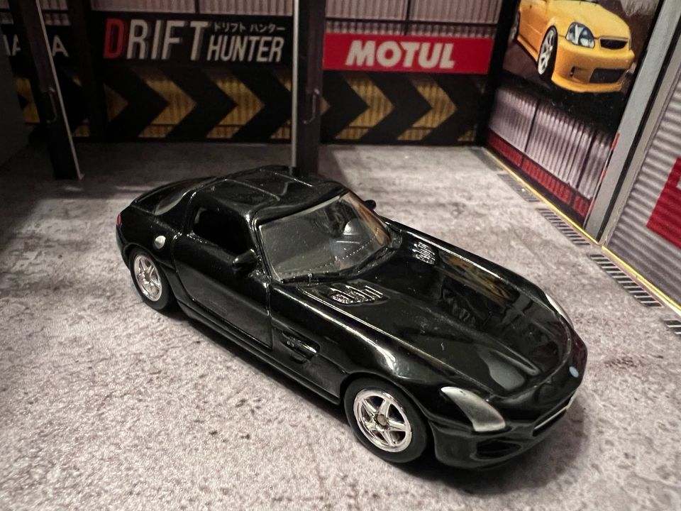 Mercedes Benz SLS-AMG   1:64 in Reinhardshagen