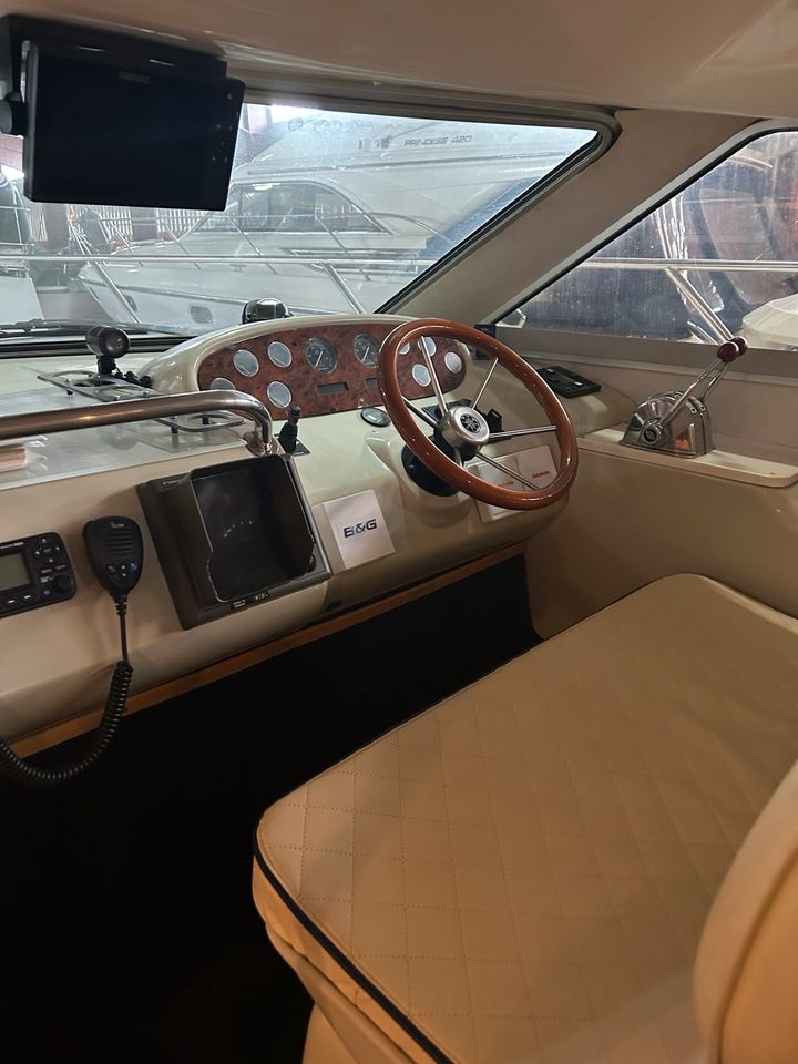 Sealine 360 Statesman in Schwanewede