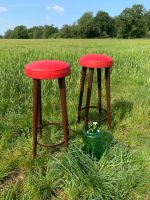 2 Vintage Barhocker Kellerbar Küche Holz mit Kunstleder Nordrhein-Westfalen - Aldenhoven Vorschau