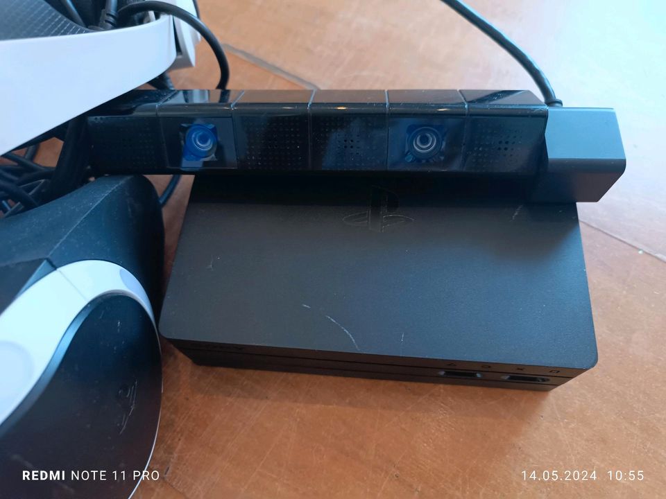 Playstation VR Brille mit Kamera und Prozessor in Bonn