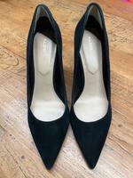 Pumps schwarz Wildleder Gr 41 München - Thalk.Obersendl.-Forsten-Fürstenr.-Solln Vorschau