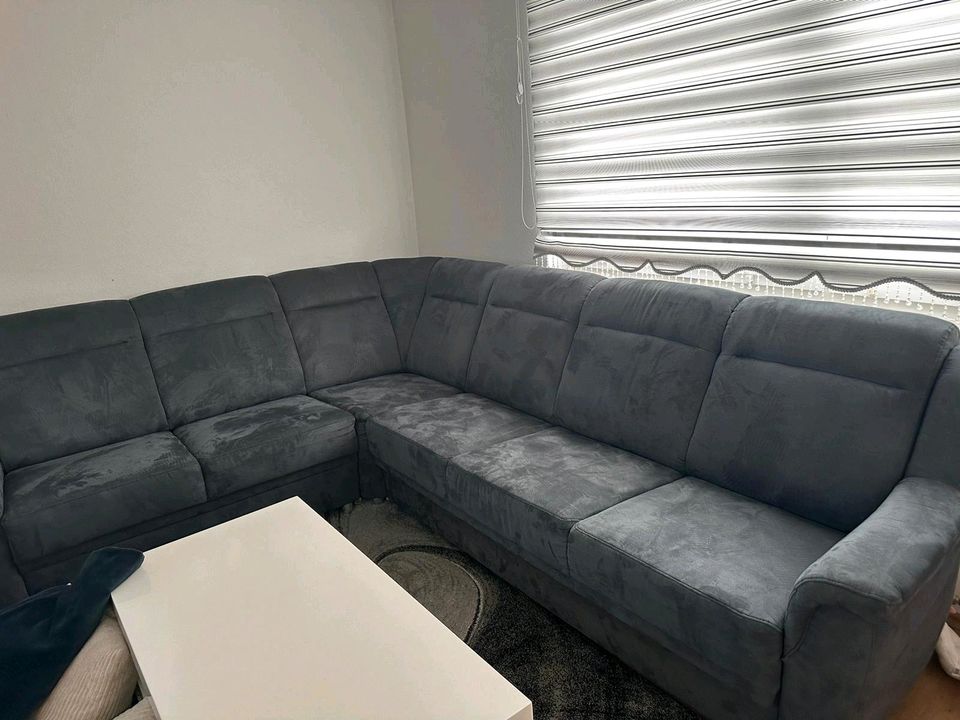 Graues Sofa zu verkaufen in Göttingen