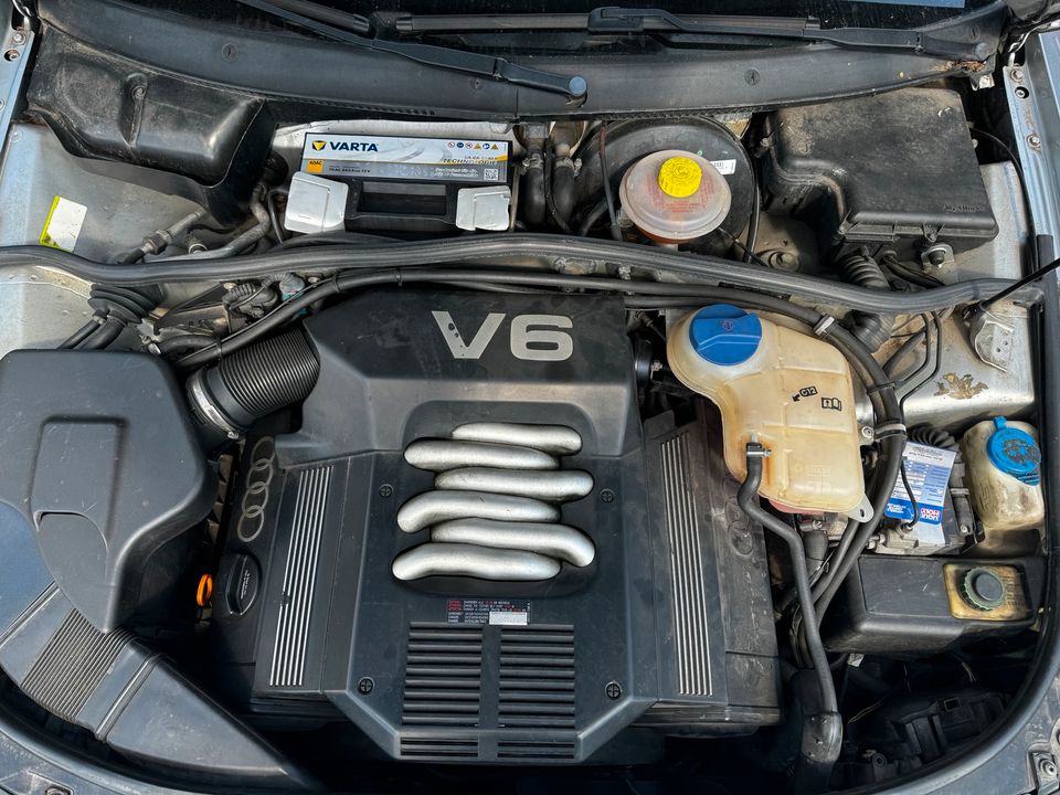 Audi A4 (V6 149 PS 2.6 l BJ 1996) in Kitzingen