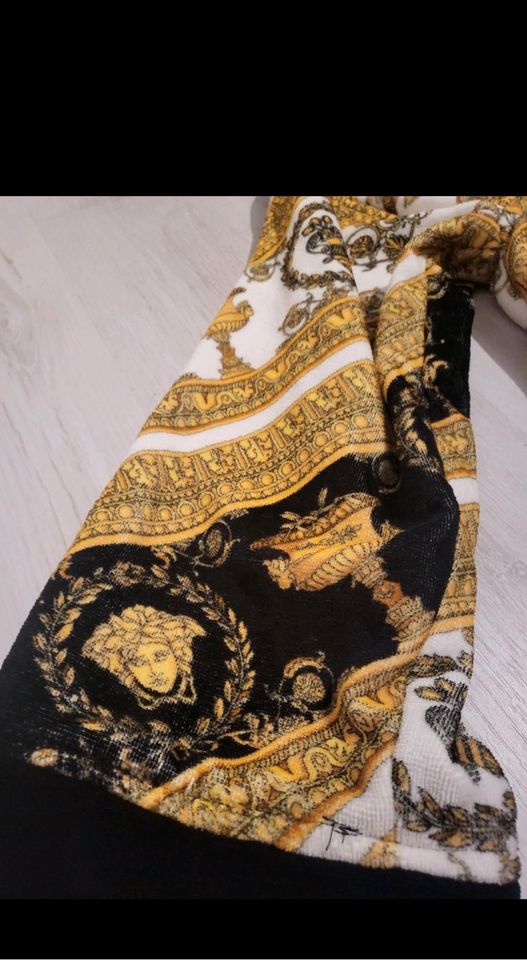 Versace I♡Baroque-Print Bademantel in Soest