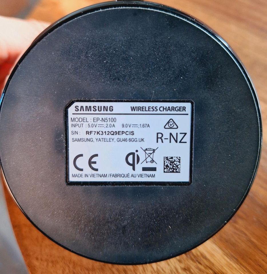 Samsung Wireless Charger in Schwalmtal